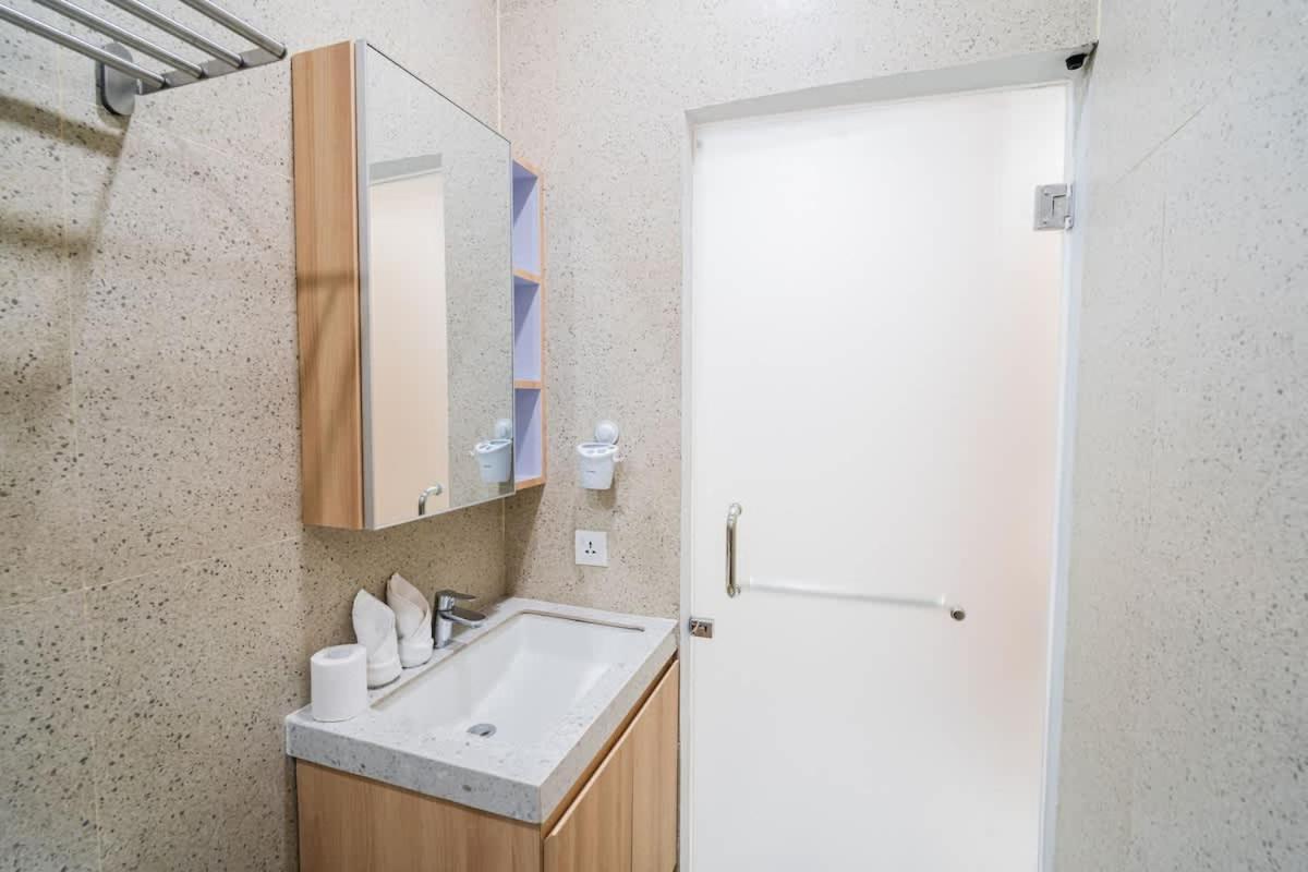 Alyxia 1 Bedroom Apartment In Central Seminyak Екстериор снимка